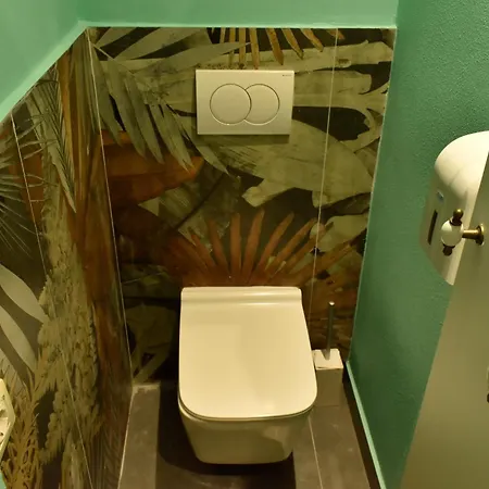 Trip'n'hostel Pink Bubble Tirana