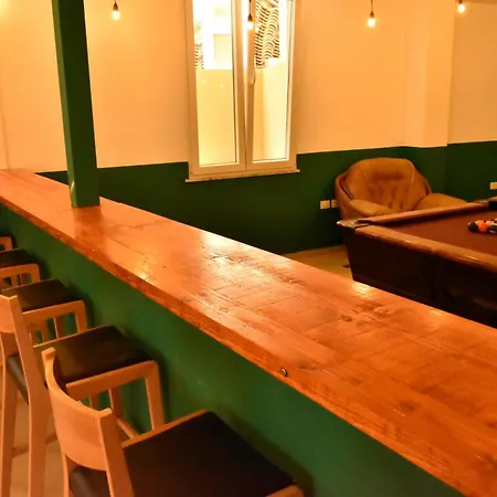 Trip'n'hostel Pink Bubble * Tirana