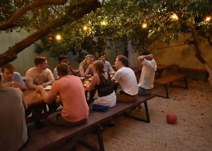 Trip'n'hostel Pink Bubble 旅馆 地拉那