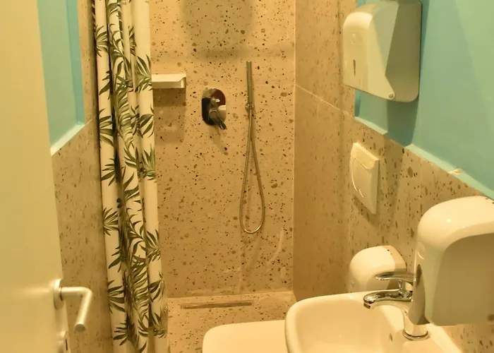 Trip'n'hostel Pink Bubble Hostel Tirana