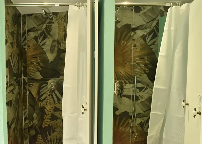 Trip'n'hostel Pink Bubble Tirana